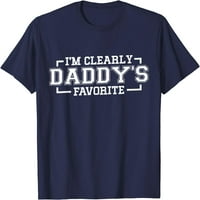 Очевидно е любимата, любима и любима тениска на сина на татко